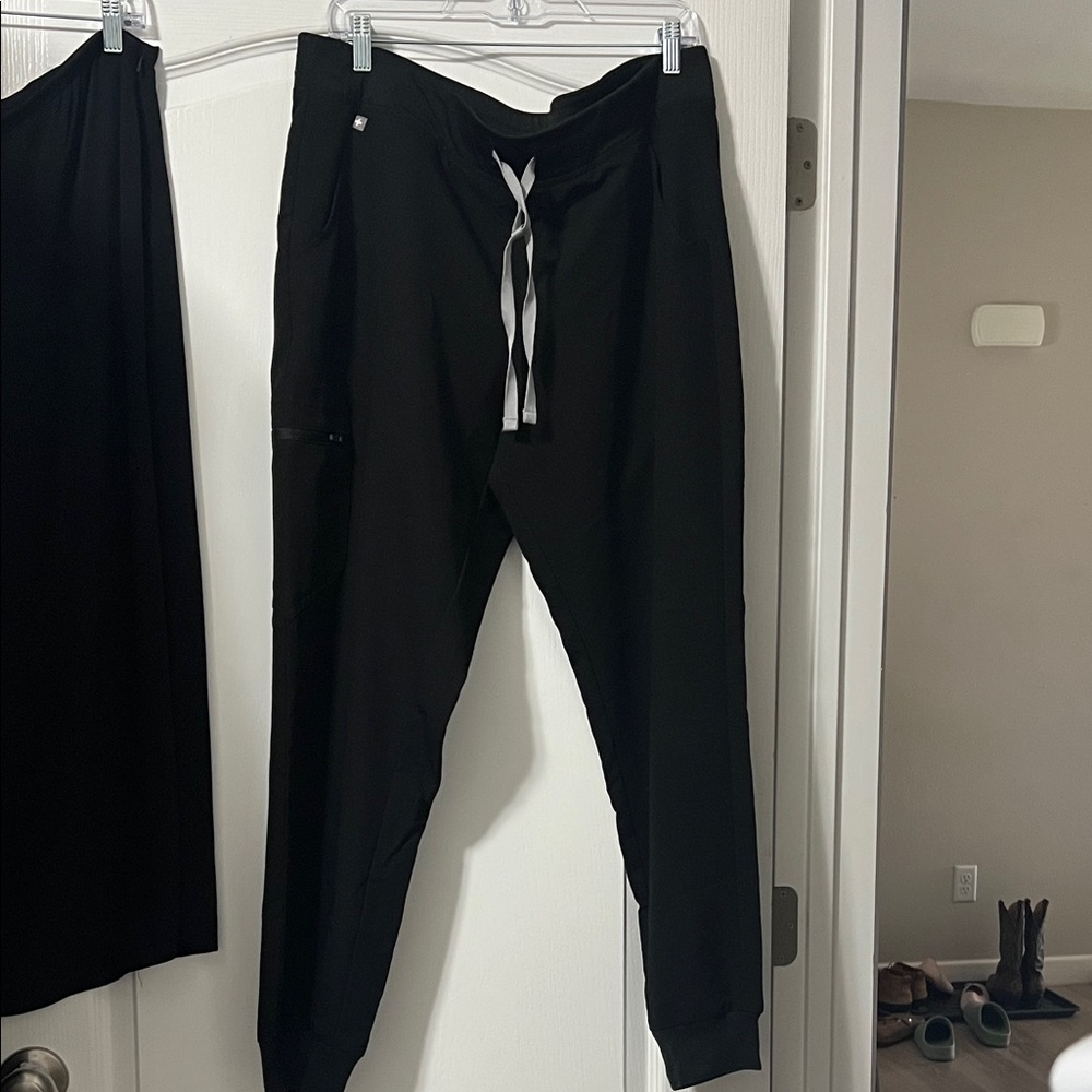 Figs joggers
